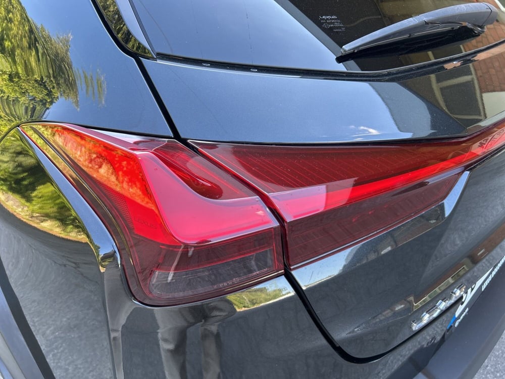 Lexus UX usata a Bologna (17)