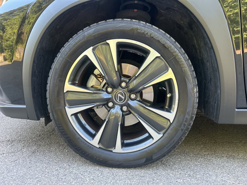 Lexus UX usata a Bologna (7)