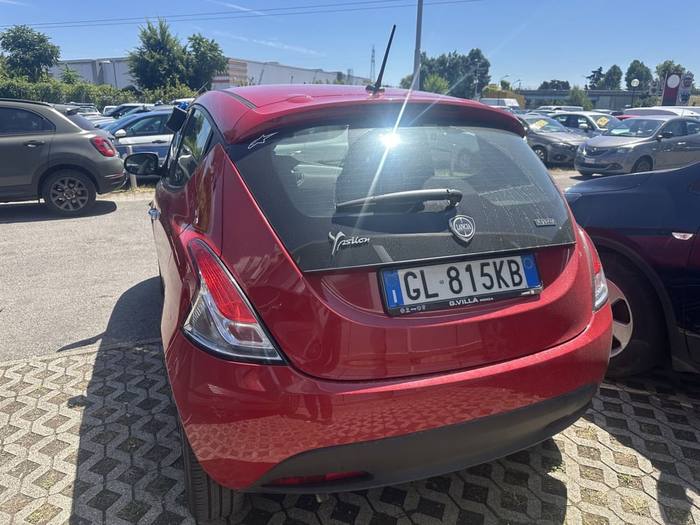 Lancia Ypsilon usata a Milano (6)