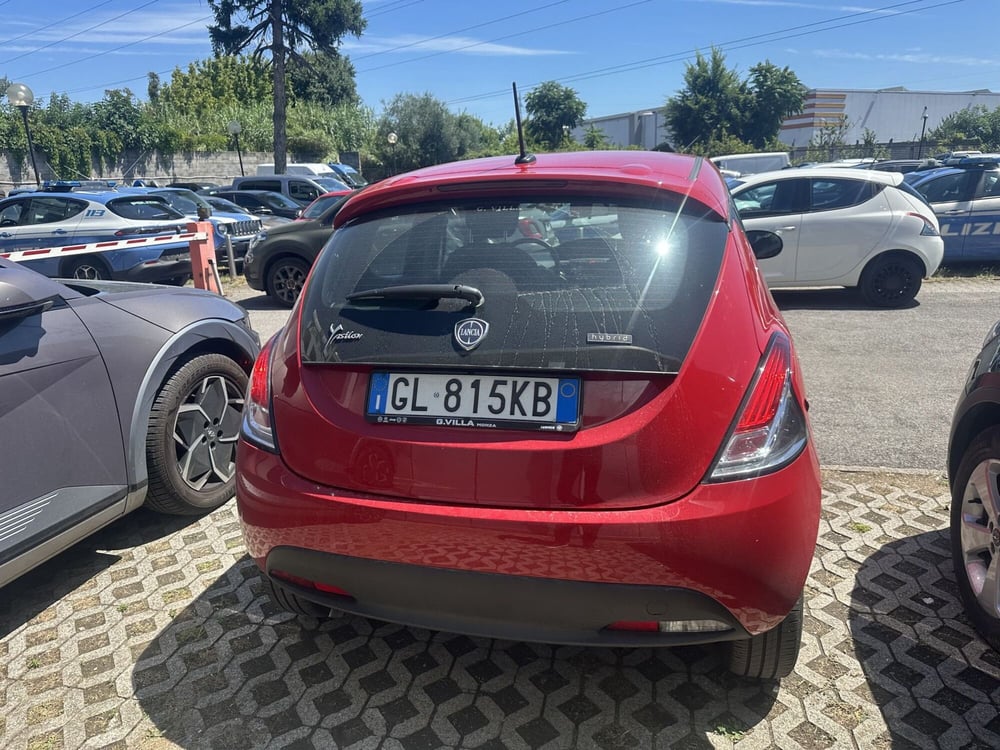 Lancia Ypsilon usata a Milano (7)