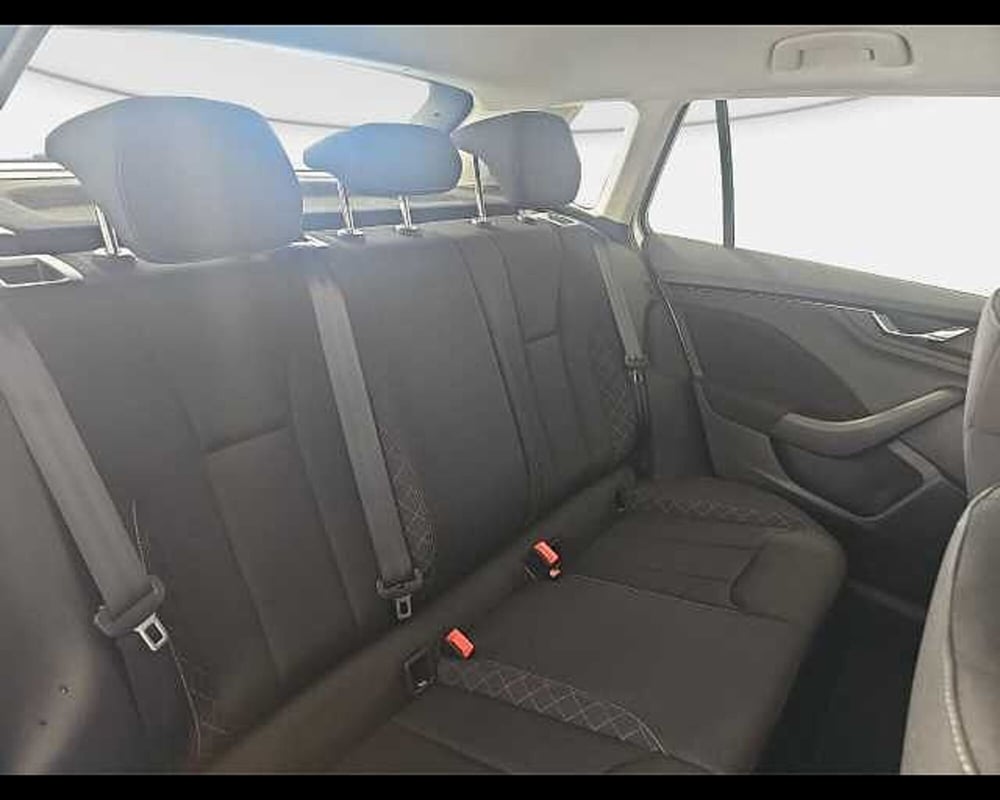 Skoda Kamiq usata a Roma (9)