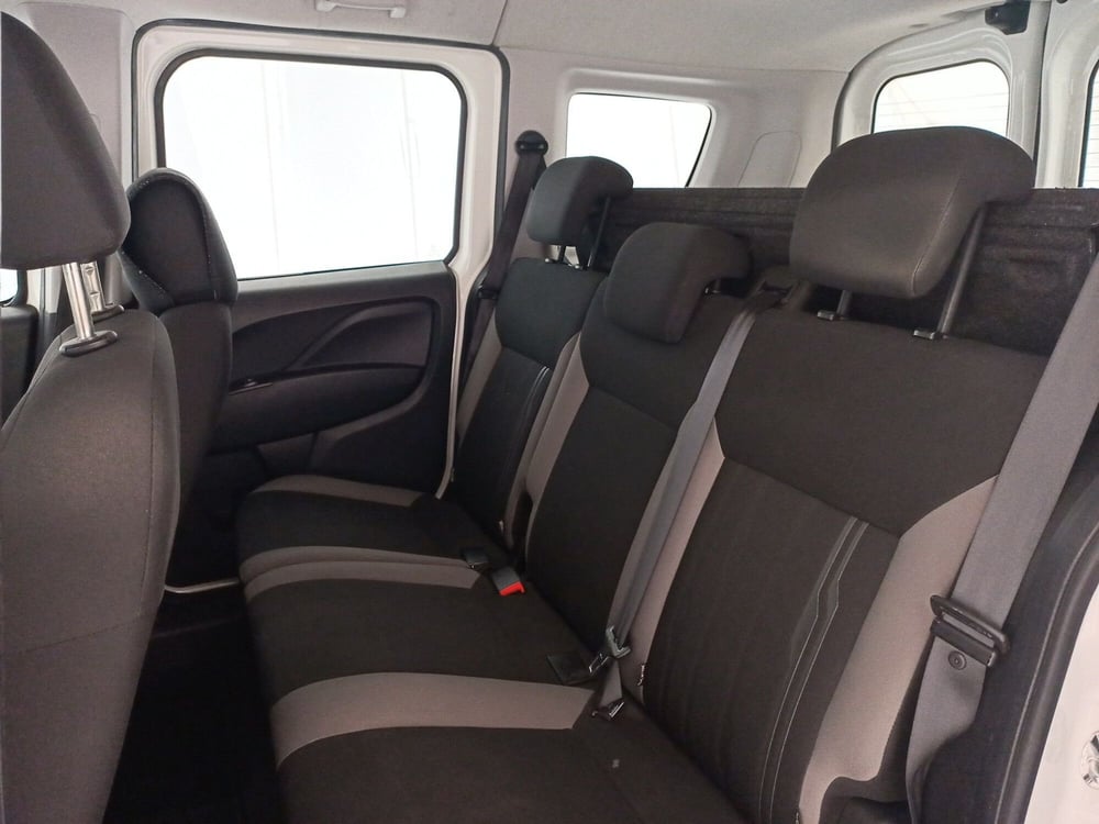 Fiat Doblò usata a Bari (8)