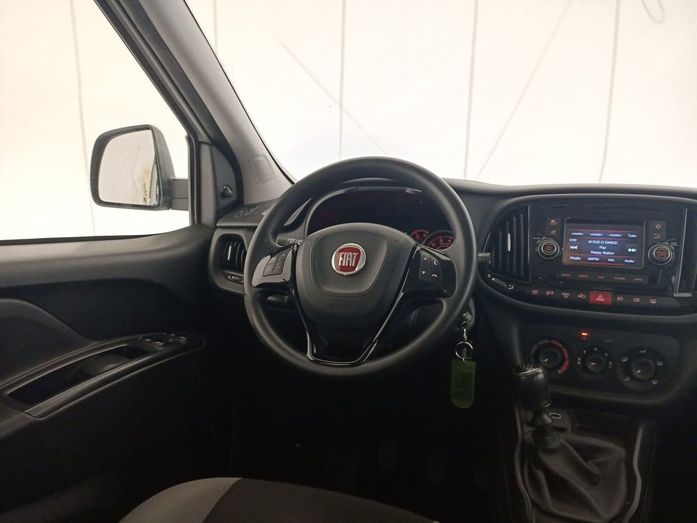 Fiat Doblò usata a Bari (9)