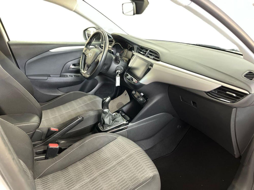 Opel Corsa usata a Bari (9)