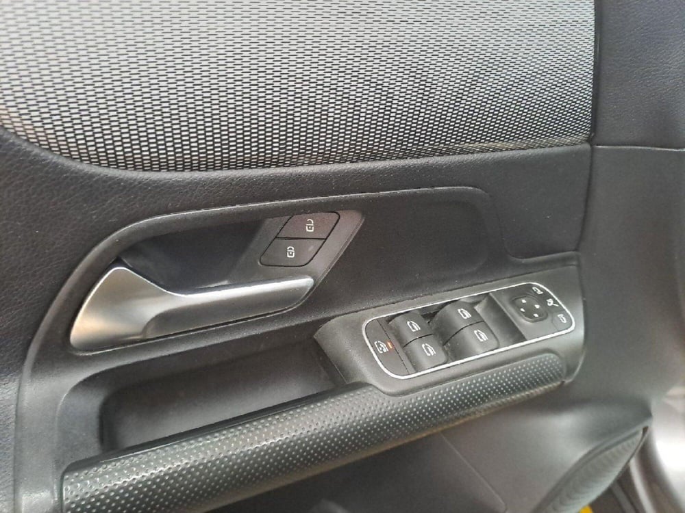 Mercedes-Benz GLB usata a Pescara (5)