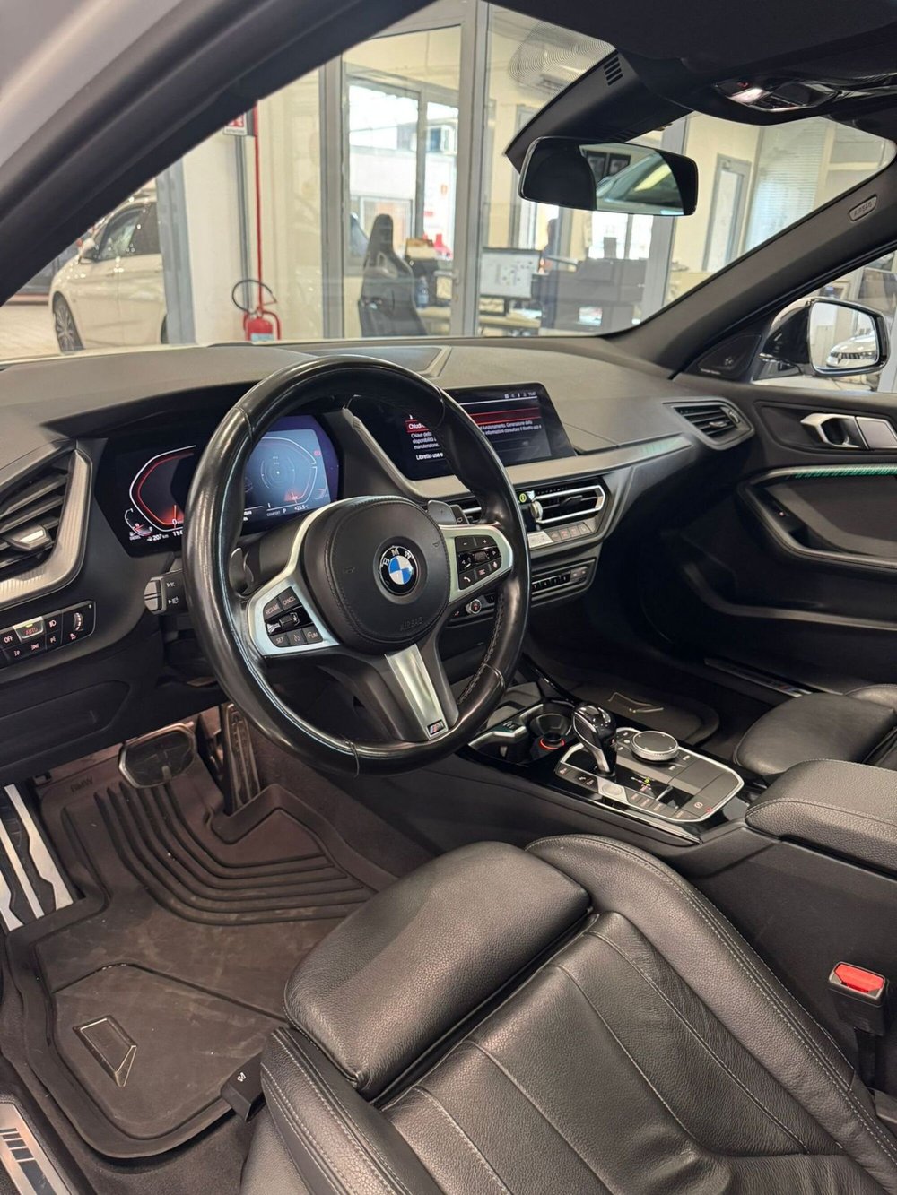 BMW Serie 1 usata a Napoli (12)