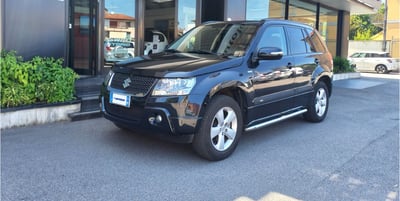 Suzuki Grand Vitara 1.9 DDiS 5 porte Offroad del 2012 usata a San Vittore Olona