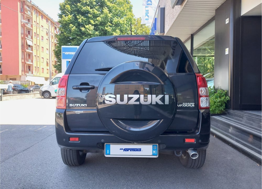 Suzuki Grand Vitara usata a Milano (5)