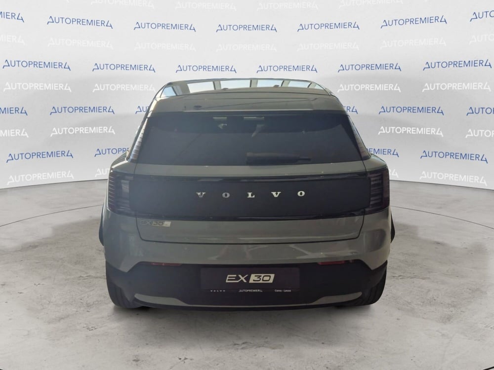 Volvo EX30 Cross Country nuova a Como (5)