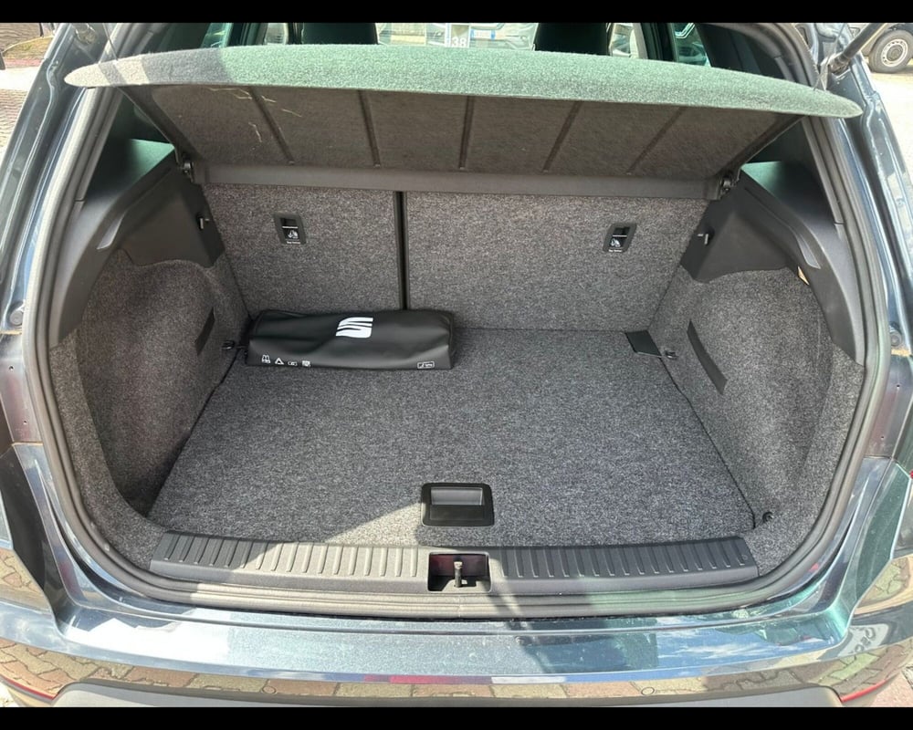 SEAT Arona usata a Siena (6)
