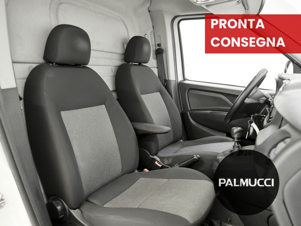 Fiat Doblò Furgone usata a Prato (9)