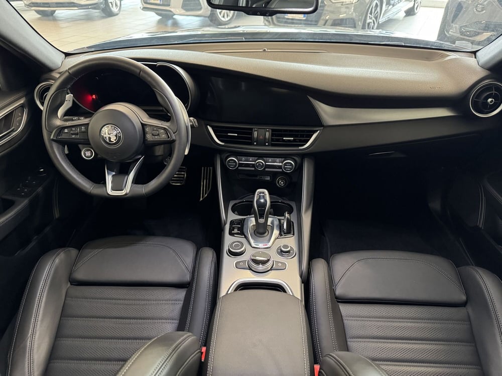 Alfa Romeo Giulia usata a Messina (12)