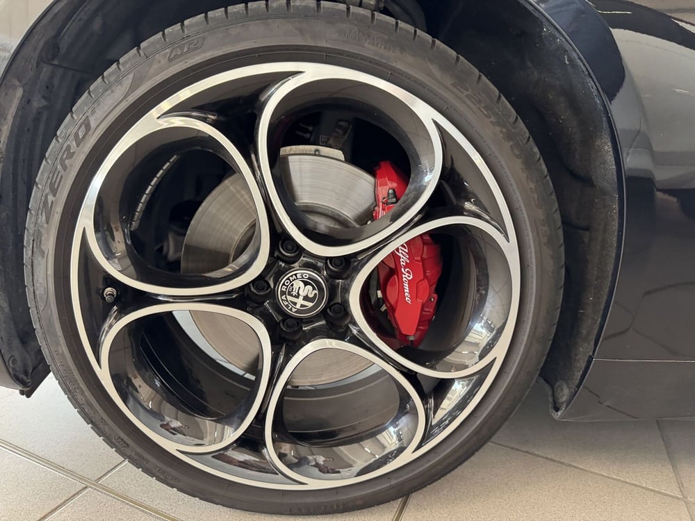 Alfa Romeo Giulia usata a Messina (5)