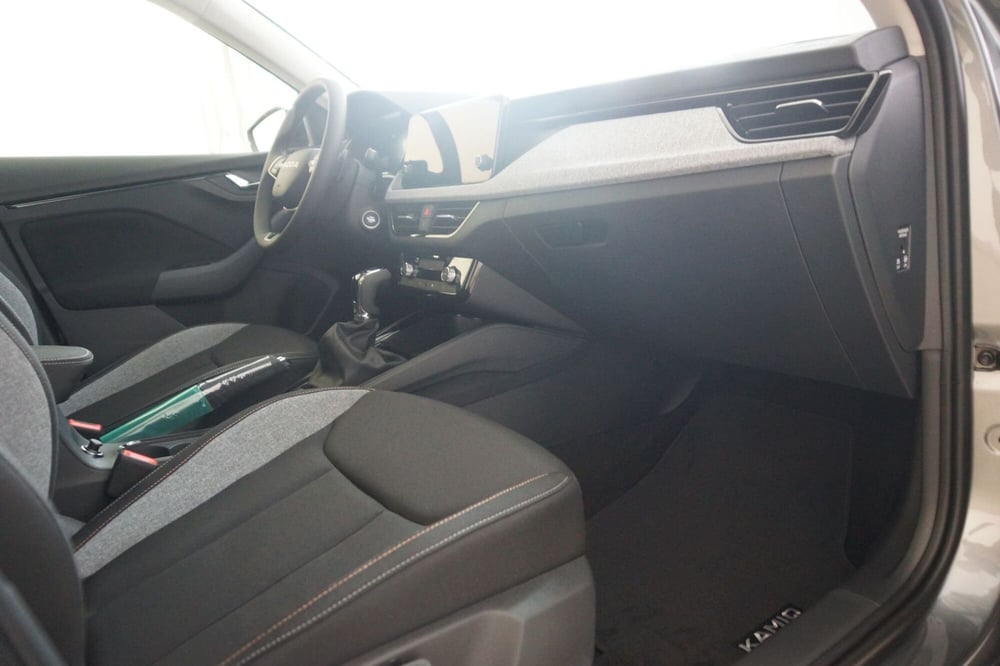 Skoda Kamiq nuova a Torino (18)