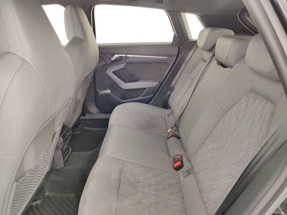 Audi A3 Sportback usata a Massa-Carrara (11)