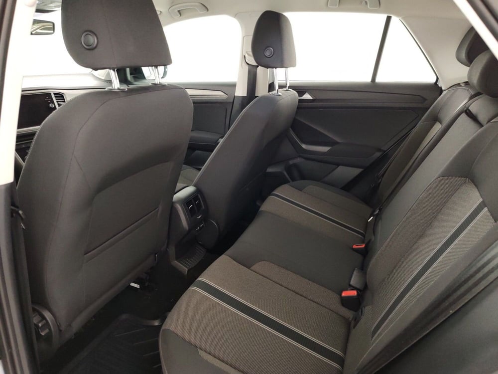 Volkswagen T-Roc usata a Massa-Carrara (7)