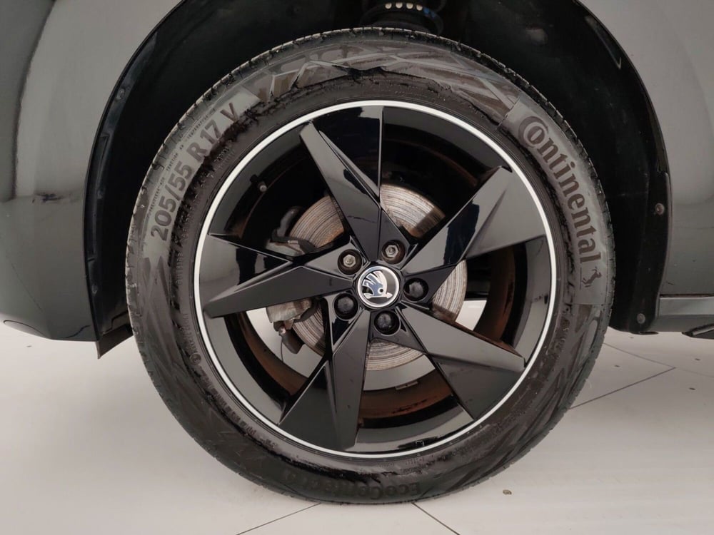 Skoda Kamiq usata a Massa-Carrara (6)