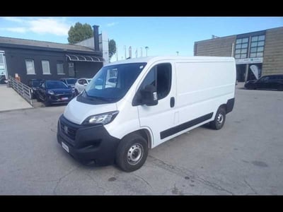 Fiat Ducato Furgone Vetrato 33 MH1 2.2 mjt3 140cv  serie 8 del 2023 usata a Treviso