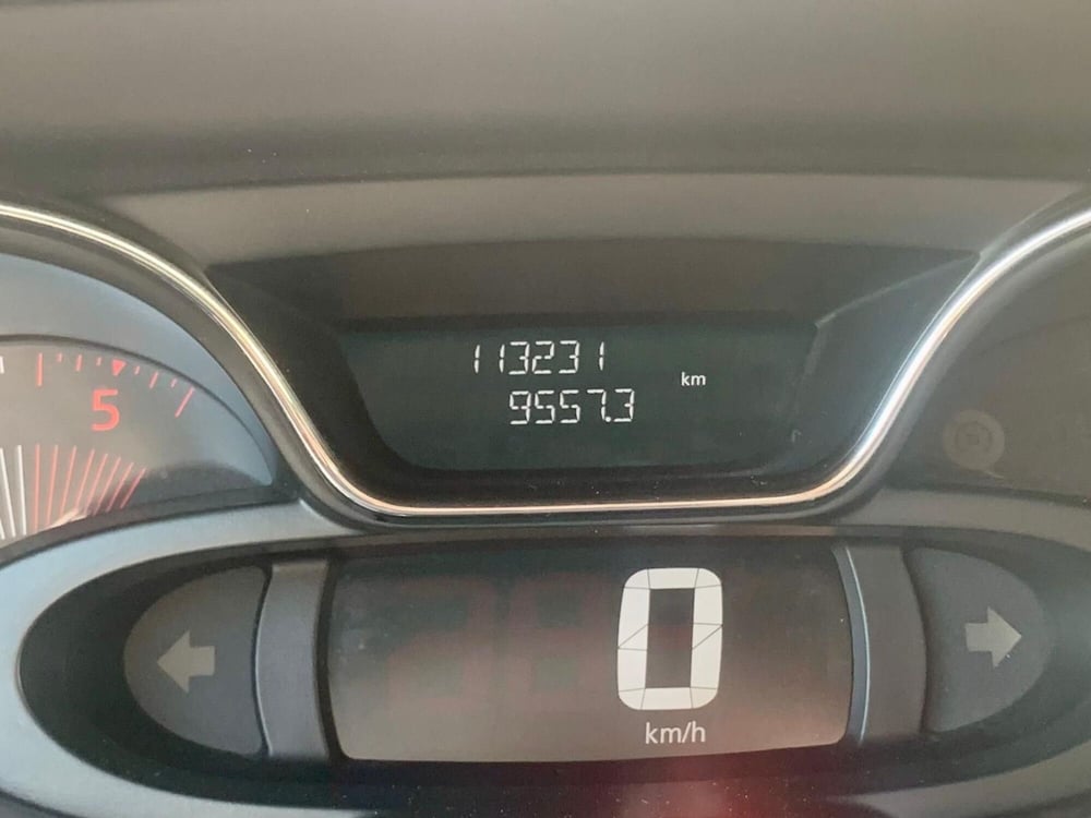Renault Captur usata a Bari (11)