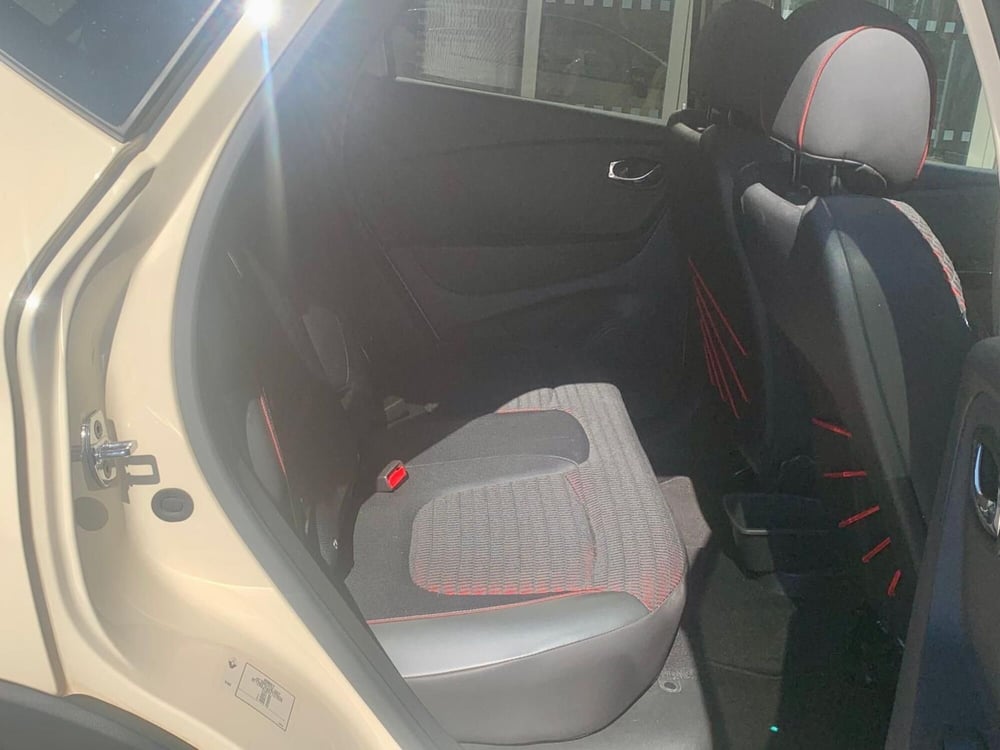 Renault Captur usata a Bari (5)