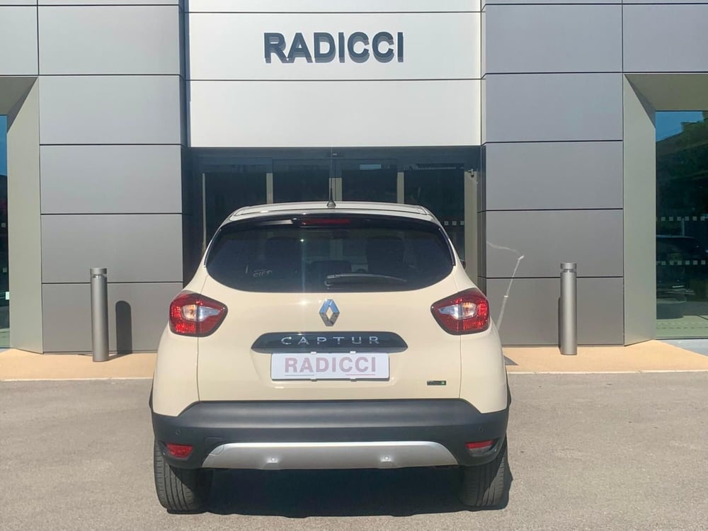 Renault Captur usata a Bari (8)