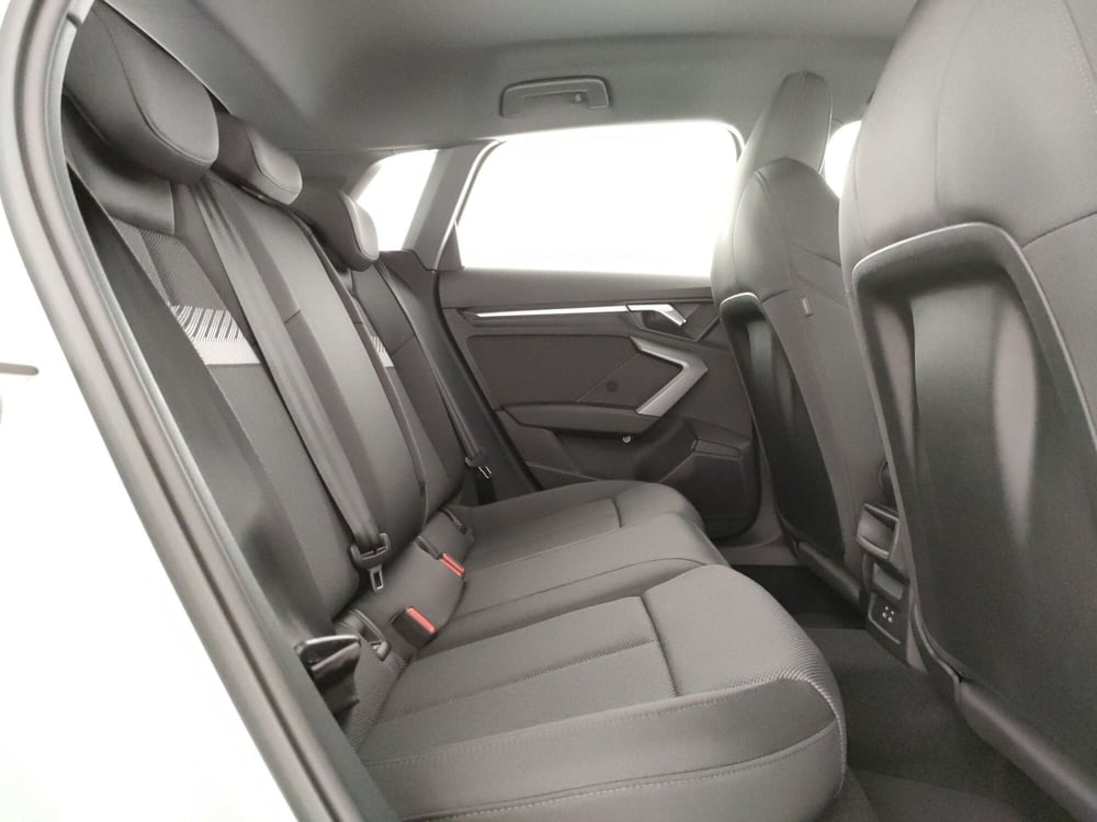 Audi A3 Sportback nuova a Caserta (9)