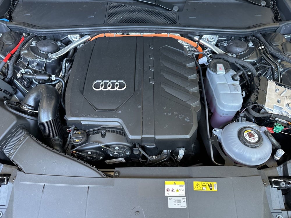 Audi A6 Avant nuova a Napoli (19)