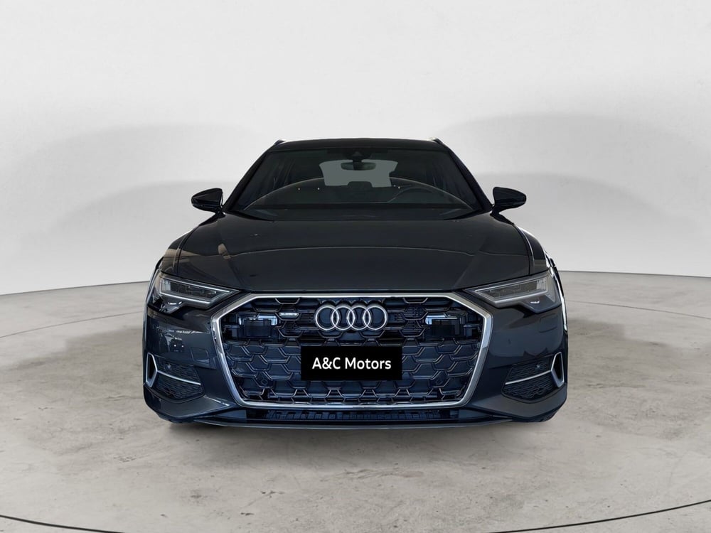 Audi A6 Avant nuova a Napoli (2)