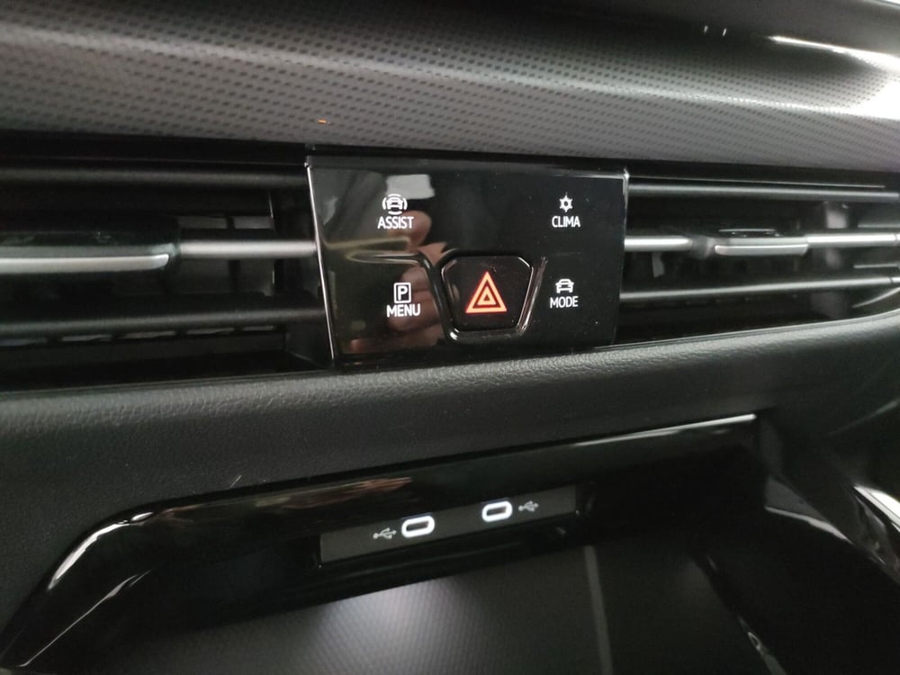 Volkswagen Golf nuova a Napoli (19)