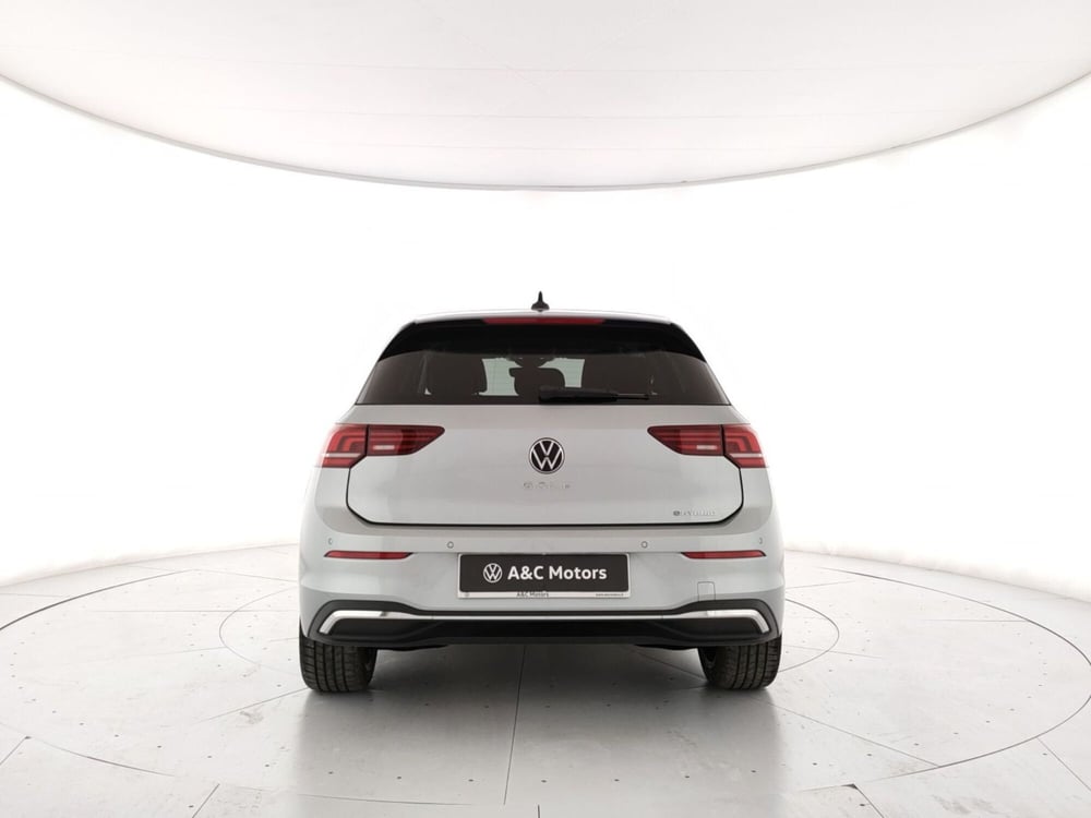 Volkswagen Golf nuova a Napoli (5)
