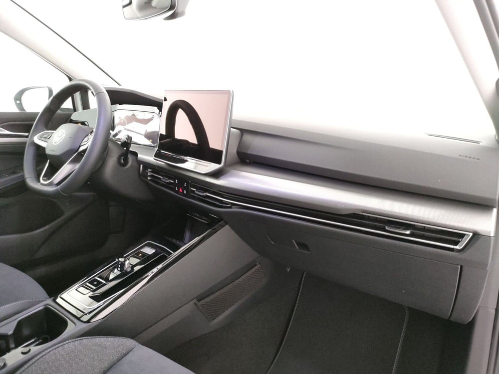Volkswagen Golf nuova a Napoli (9)