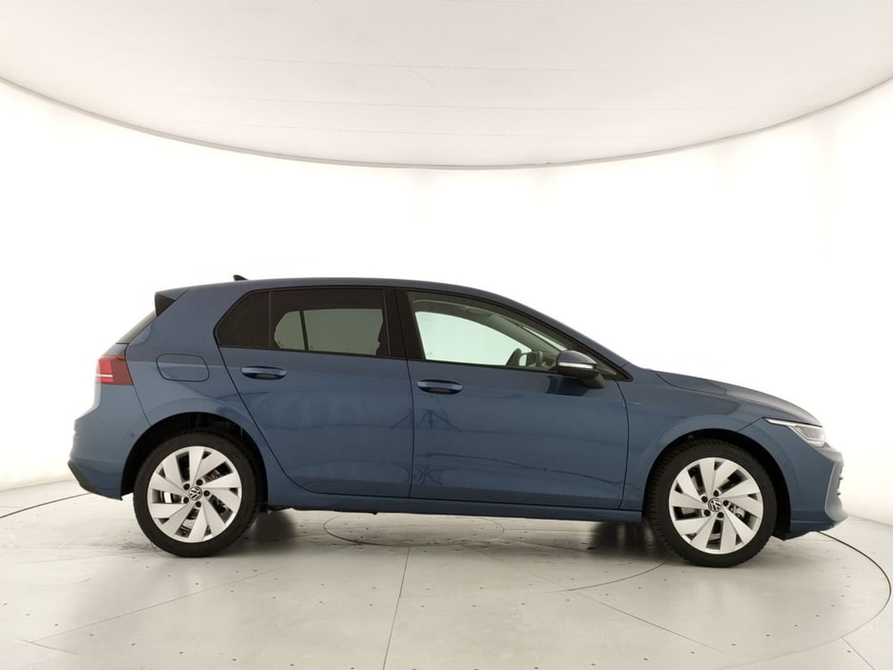 Volkswagen Golf nuova a Napoli (3)