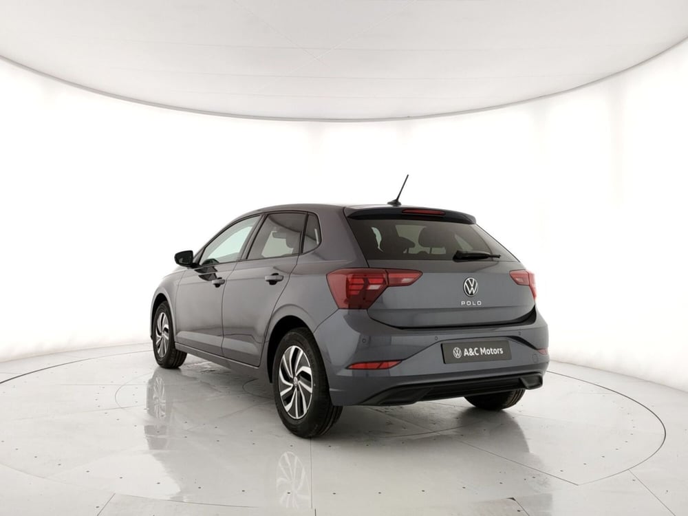 Volkswagen Polo nuova a Napoli (3)