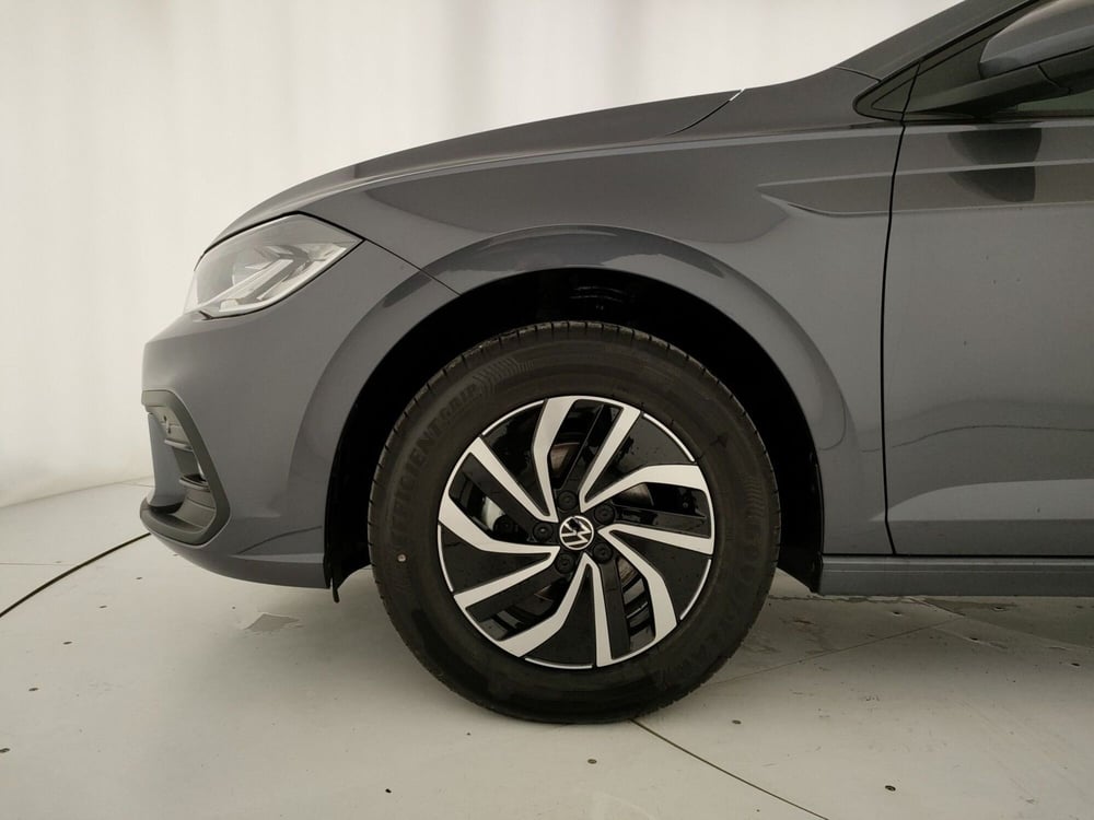 Volkswagen Polo nuova a Napoli (6)