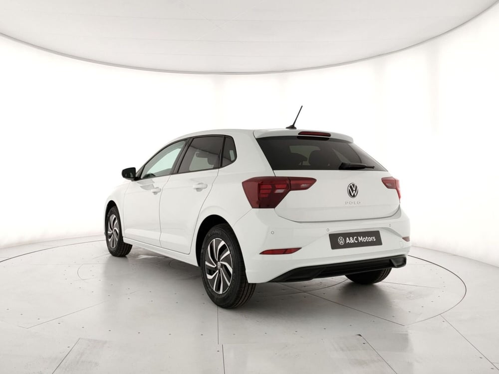Volkswagen Polo nuova a Napoli (3)