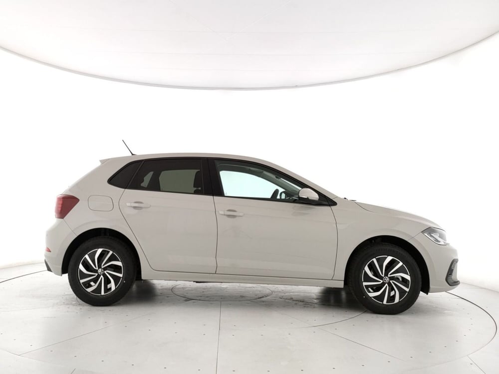 Volkswagen Polo nuova a Napoli (3)