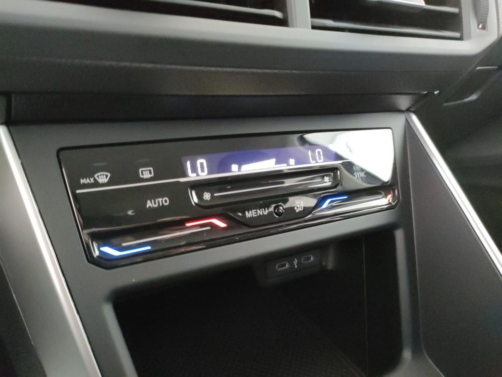 Volkswagen Polo nuova a Napoli (10)
