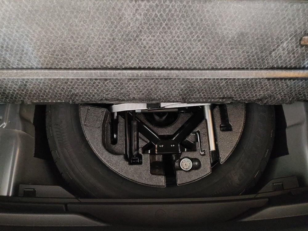 Volkswagen Polo nuova a Napoli (16)