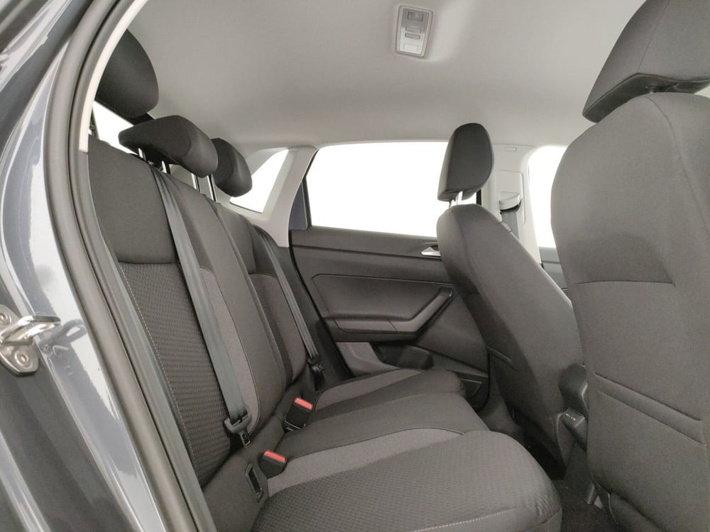 Volkswagen Polo nuova a Napoli (6)