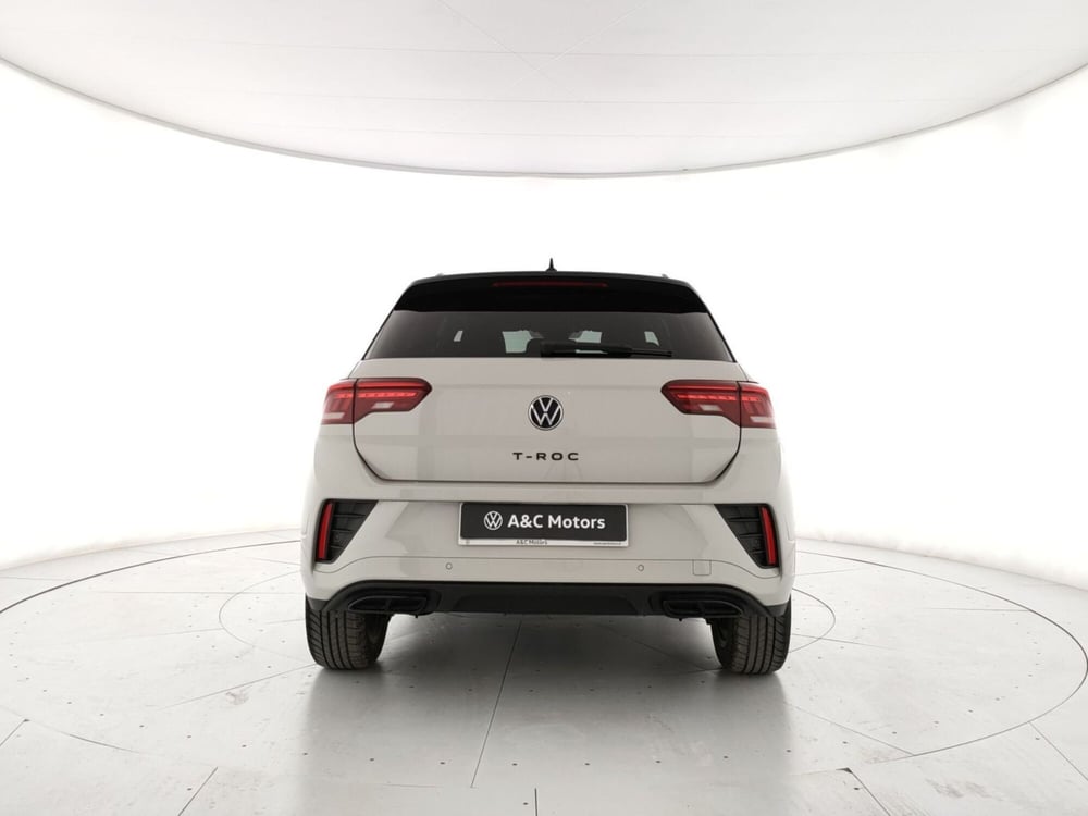 Volkswagen T-Roc nuova a Napoli (4)