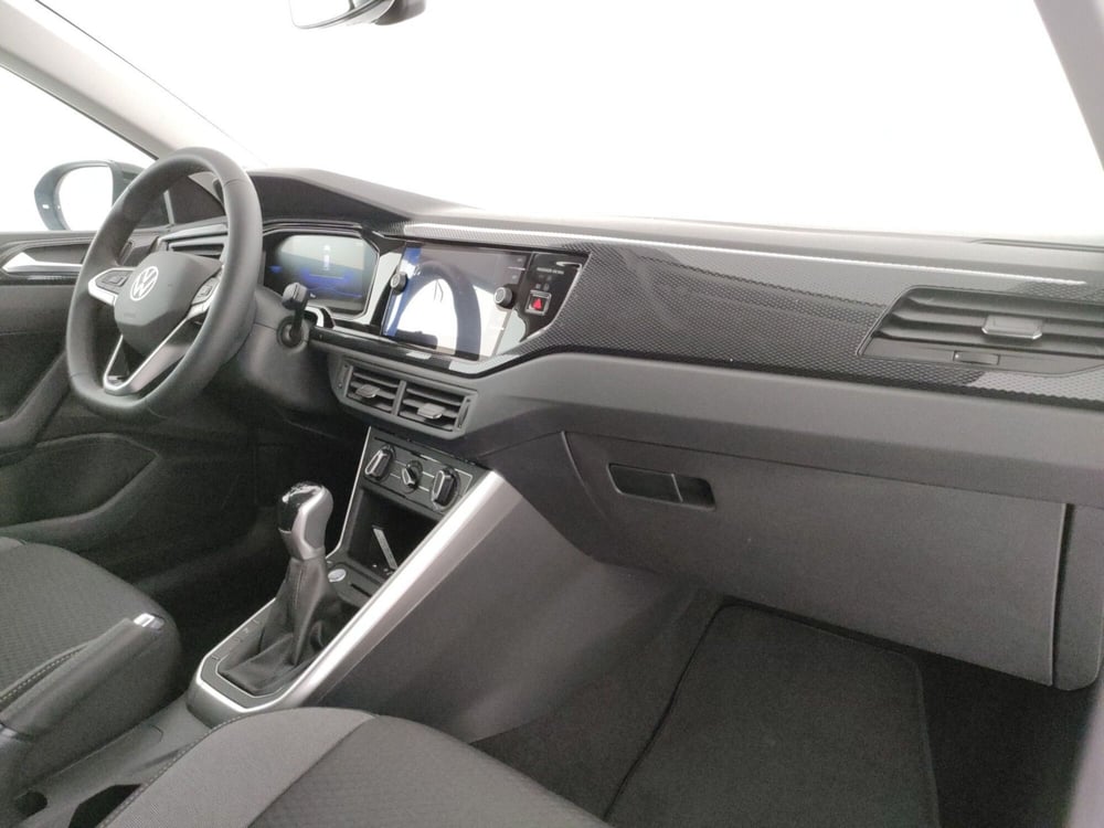 Volkswagen Taigo nuova a Napoli (7)