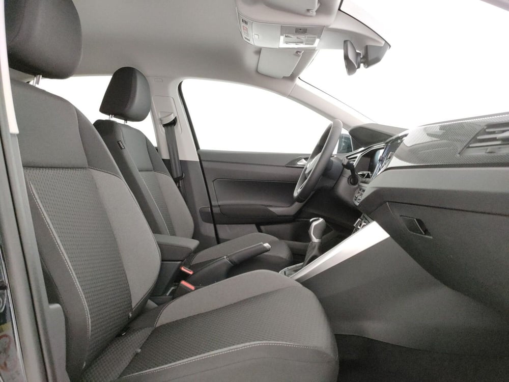 Volkswagen Taigo nuova a Napoli (10)