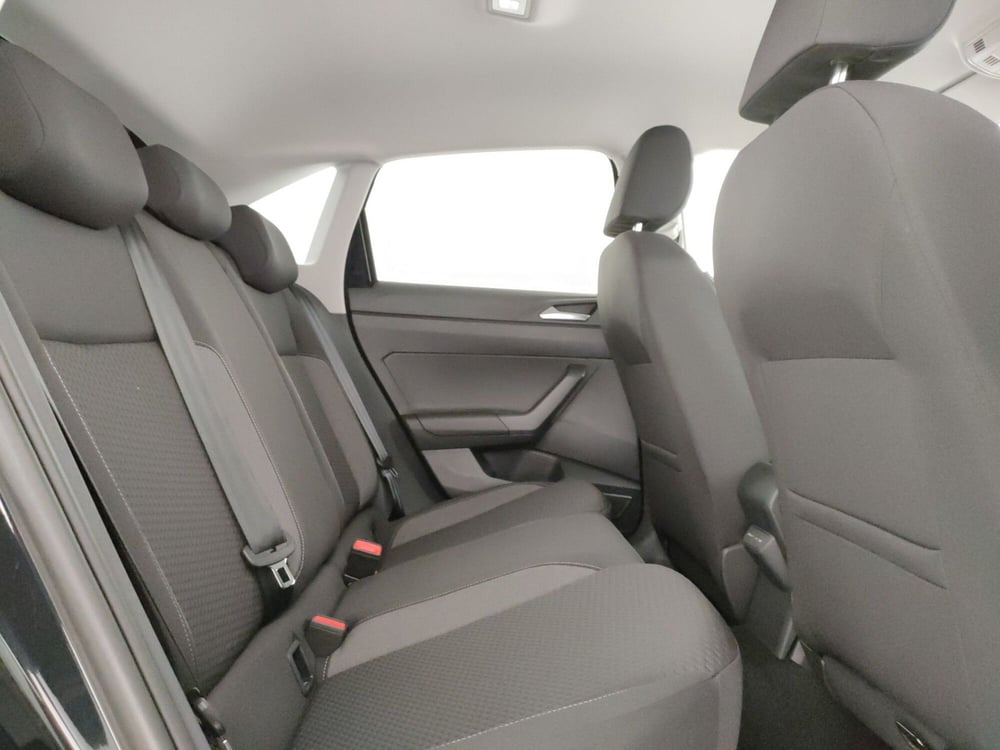 Volkswagen Taigo nuova a Napoli (12)
