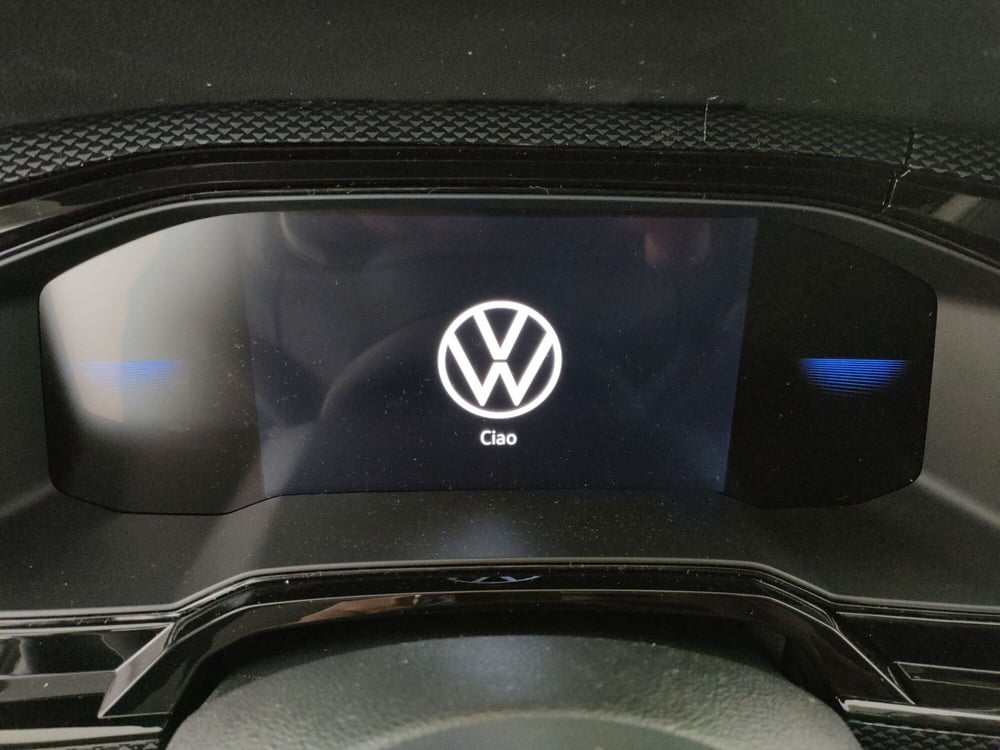 Volkswagen Taigo nuova a Napoli (7)