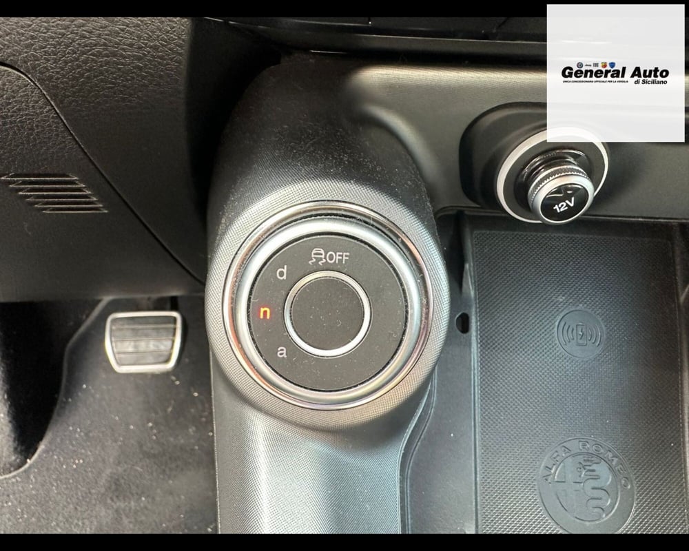 Alfa Romeo Tonale usata a Lucca (18)