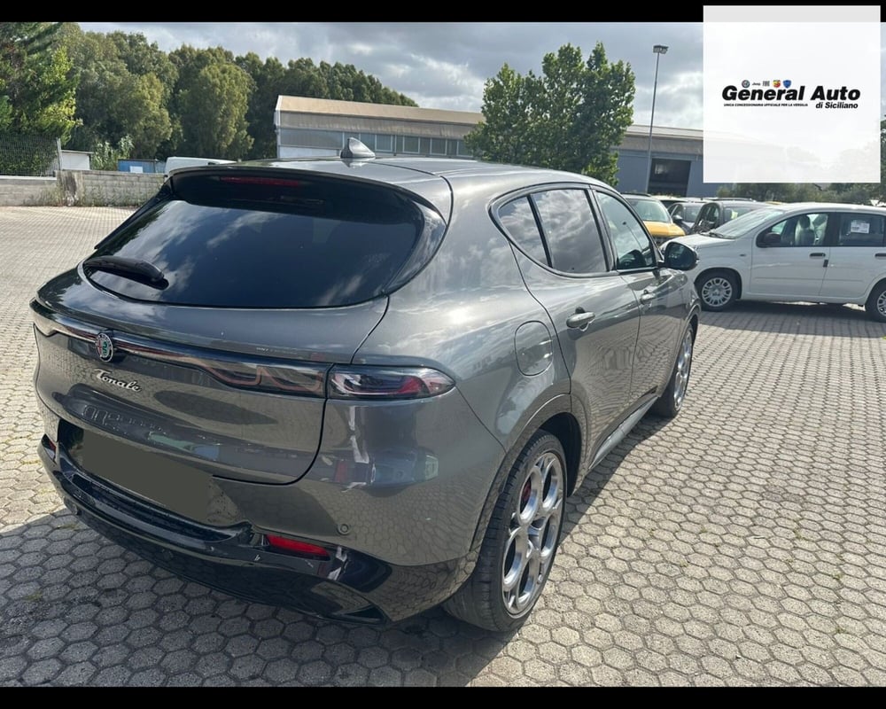 Alfa Romeo Tonale usata a Lucca (8)