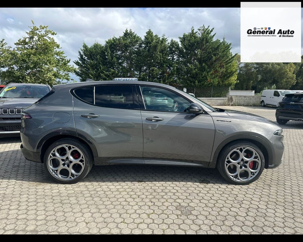 Alfa Romeo Tonale usata a Lucca (9)