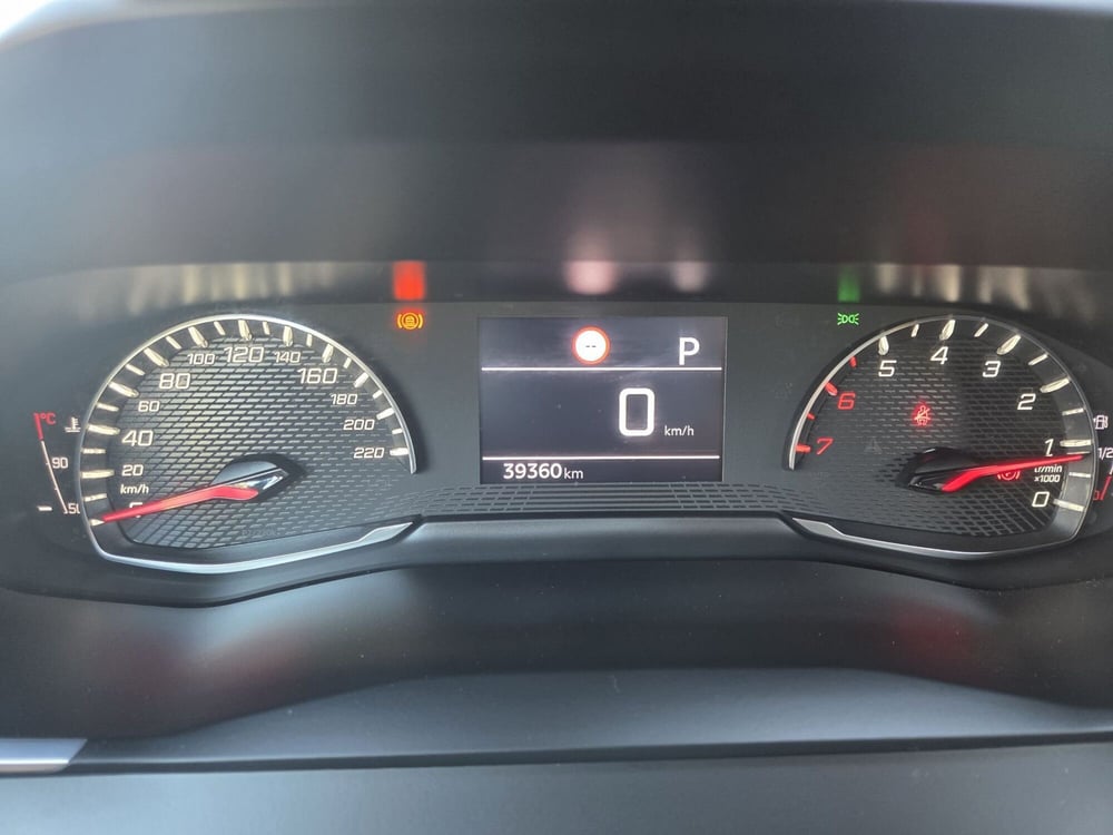 Peugeot 2008 usata a Cremona (11)