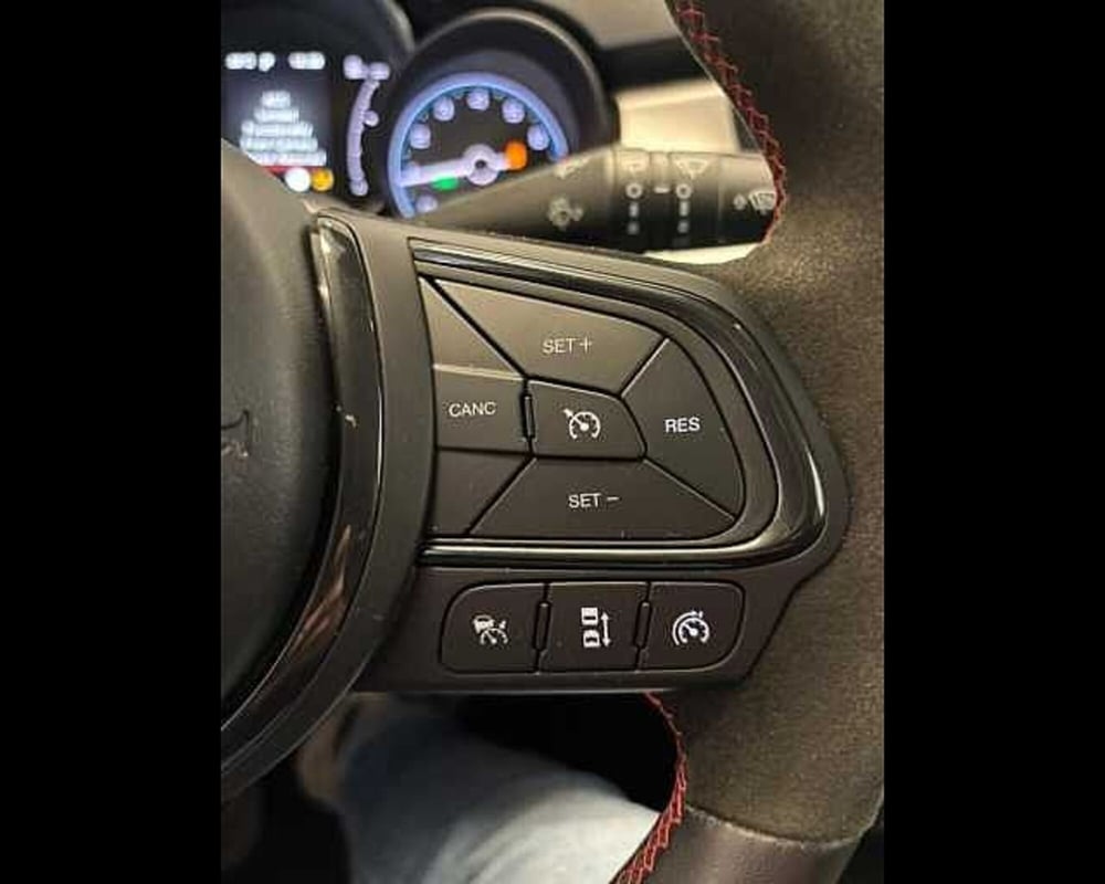 Fiat 500X usata a Milano (12)