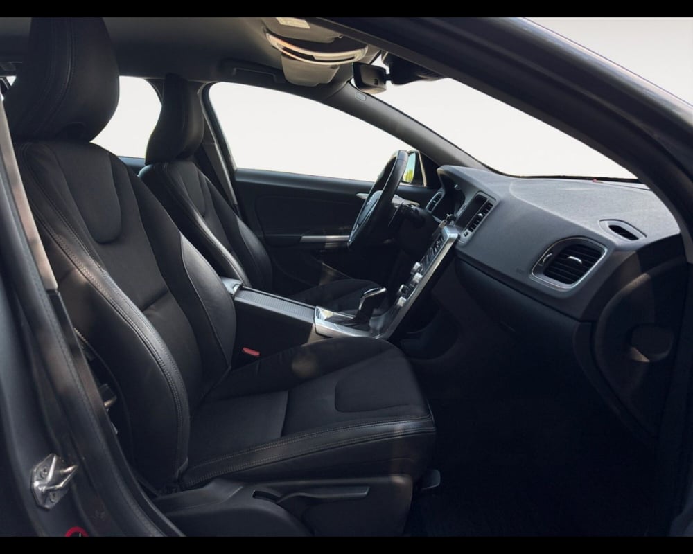 Volvo V60 Cross Country usata a Ravenna (15)